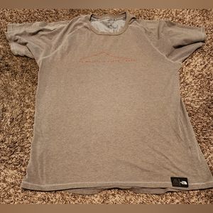 The North Face Flash Dry Mountain Athletics Graphic Print Shirt XL